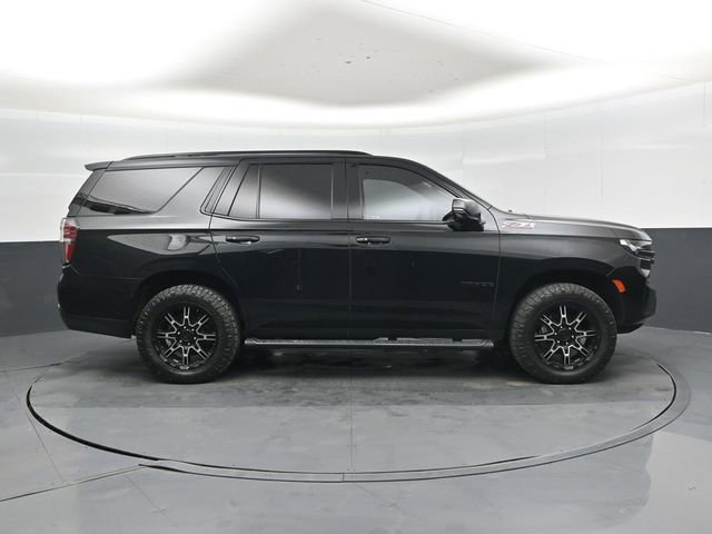 Used 2022 Chevrolet Tahoe Z71 w/ Luxury Package image 2