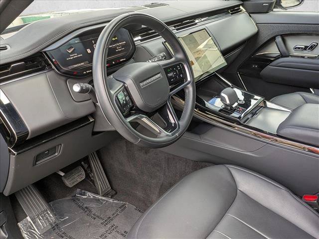 Used 2025 Land Rover Range Rover Sport SE AWD/4WD image 10
