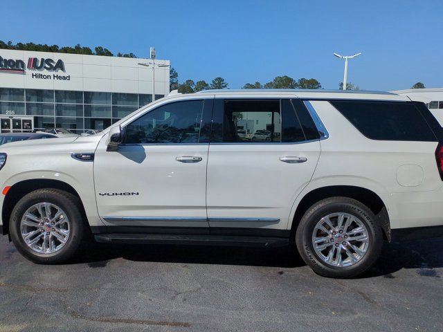 Used 2023 GMC Yukon SLT w/ SLT Luxury Package image 9