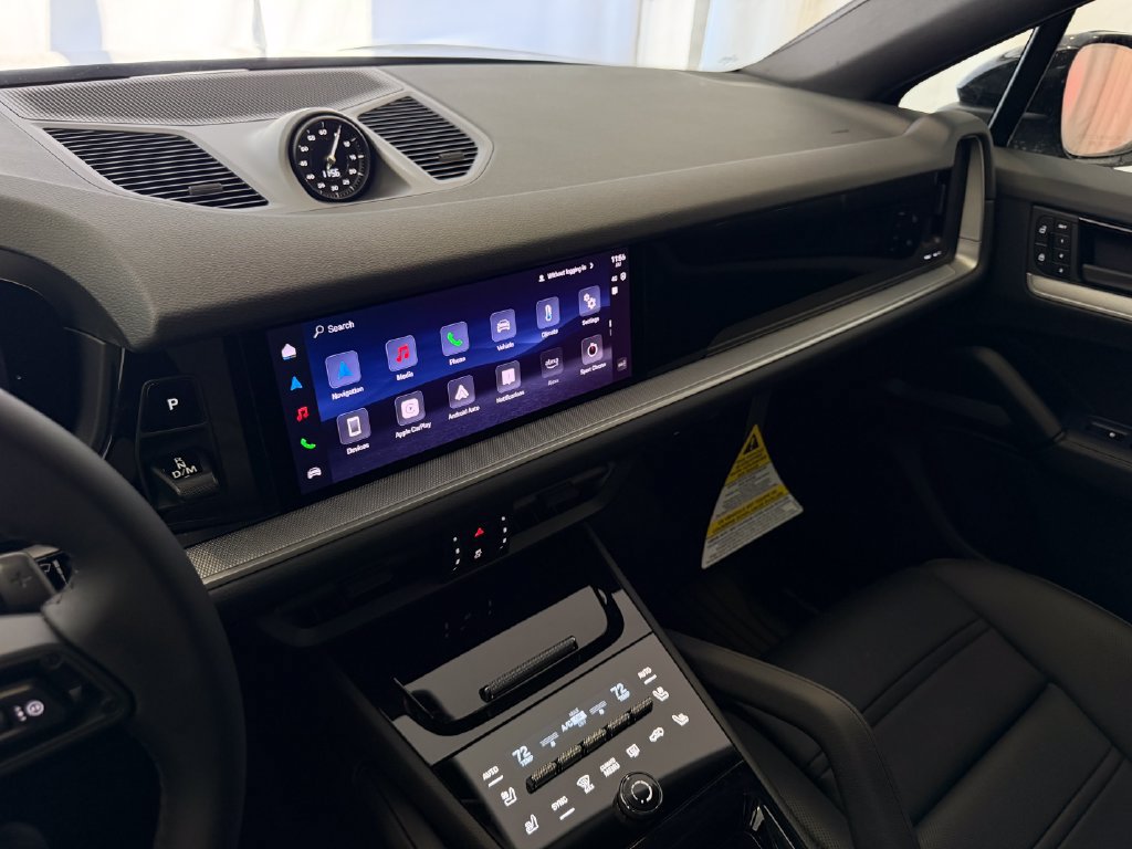 New 2026 Porsche Cayenne S AWD/4WD image 18