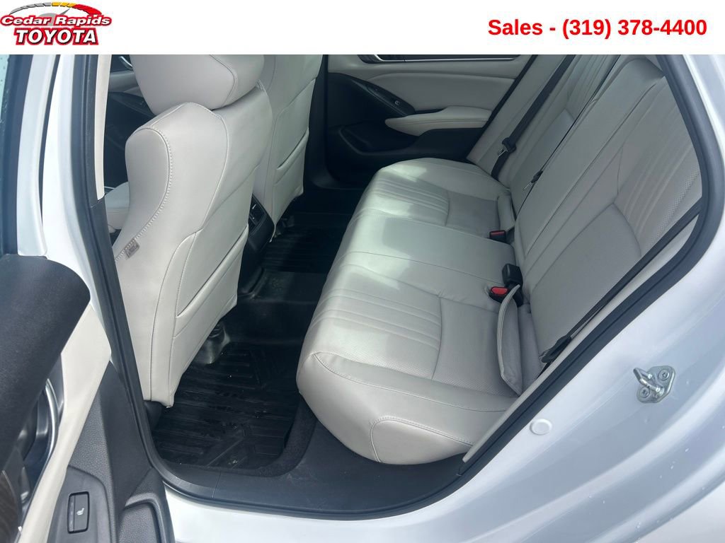 Used 2018 Honda Accord Touring image 21