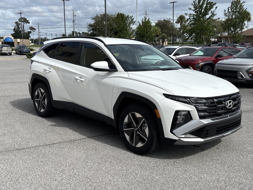New 2026 Hyundai Tucson SEL Plus w/ Tow & Go Package FWD image 2