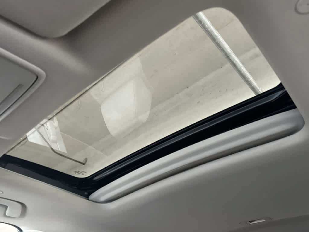 Used 2025 Honda CR-V EX image 16