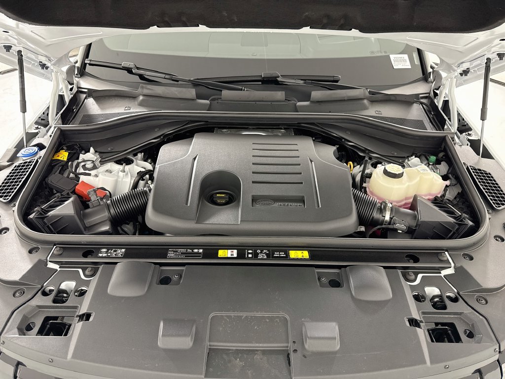 New 2027 Land Rover Range Rover Sport Dynamic SE AWD/4WD image 30