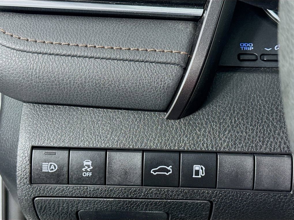 Used 2018 Toyota Camry LE w/ Audio Package image 14