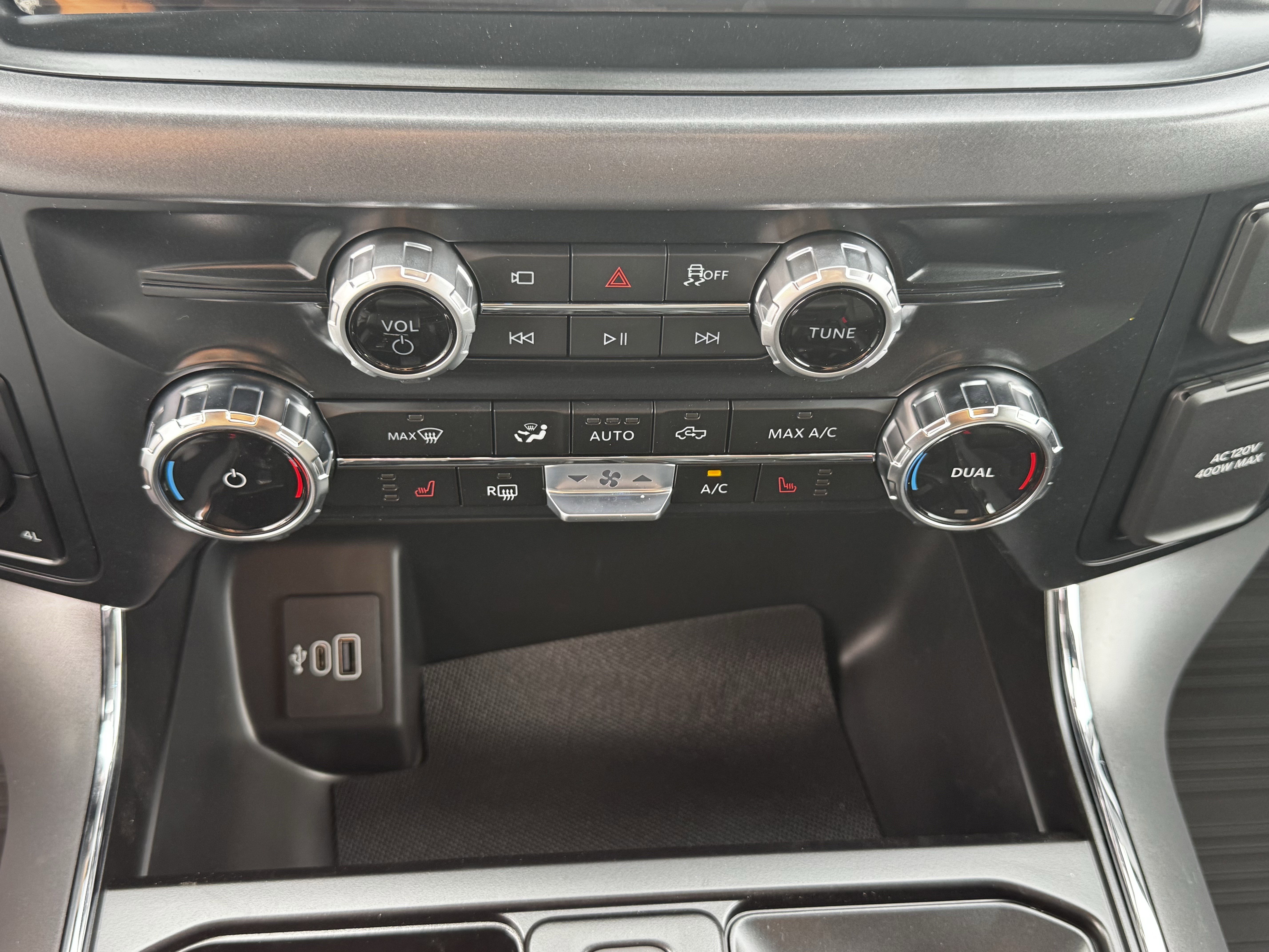 New 2026 Ford F150 XLT w/ Equipment Group 302A MID AWD/4WD image 19