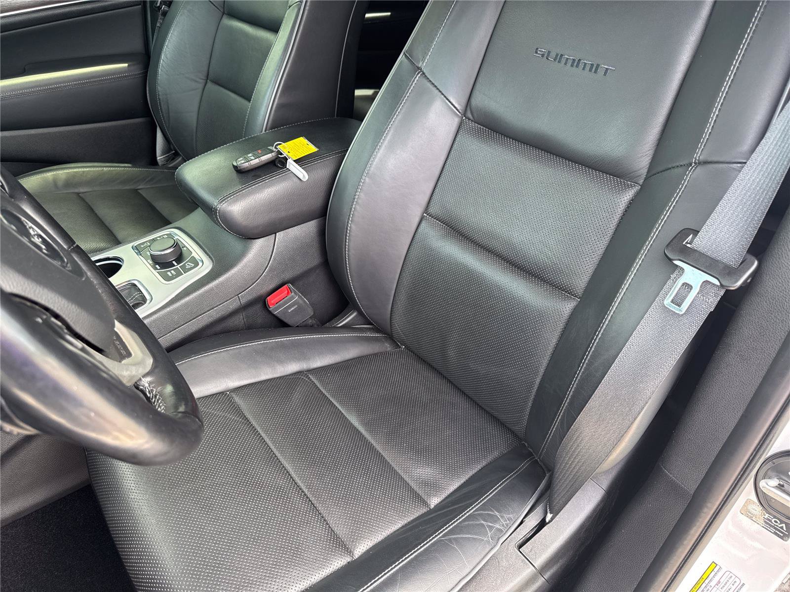 Used 2021 Jeep Grand Cherokee Summit AWD/4WD image 11