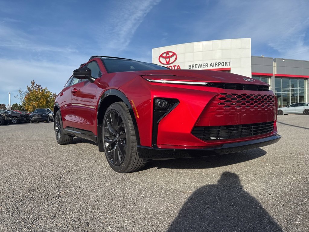 New 2025 Toyota Crown Signia image 2