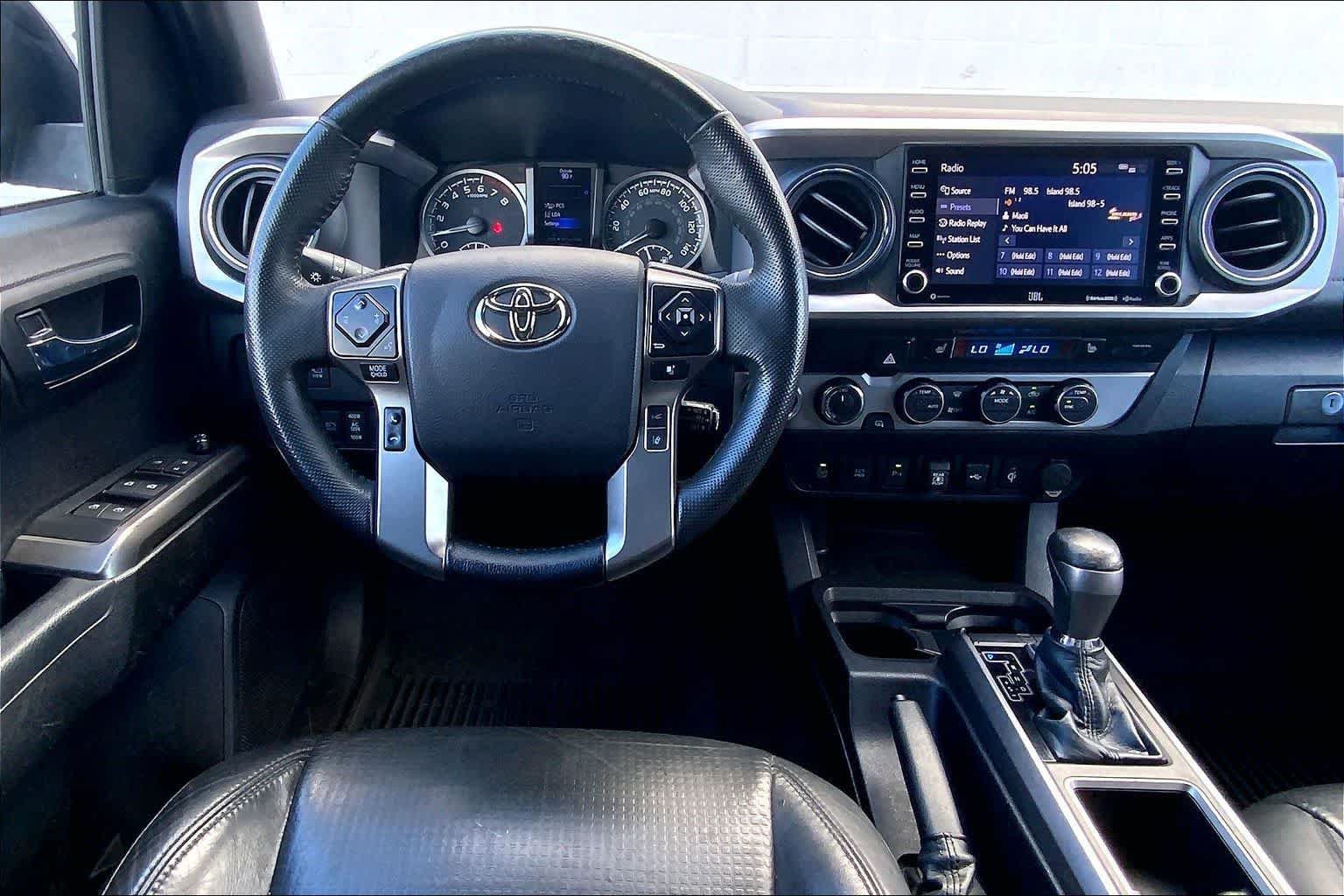 Used 2022 Toyota Tacoma Limited AWD/4WD image 14