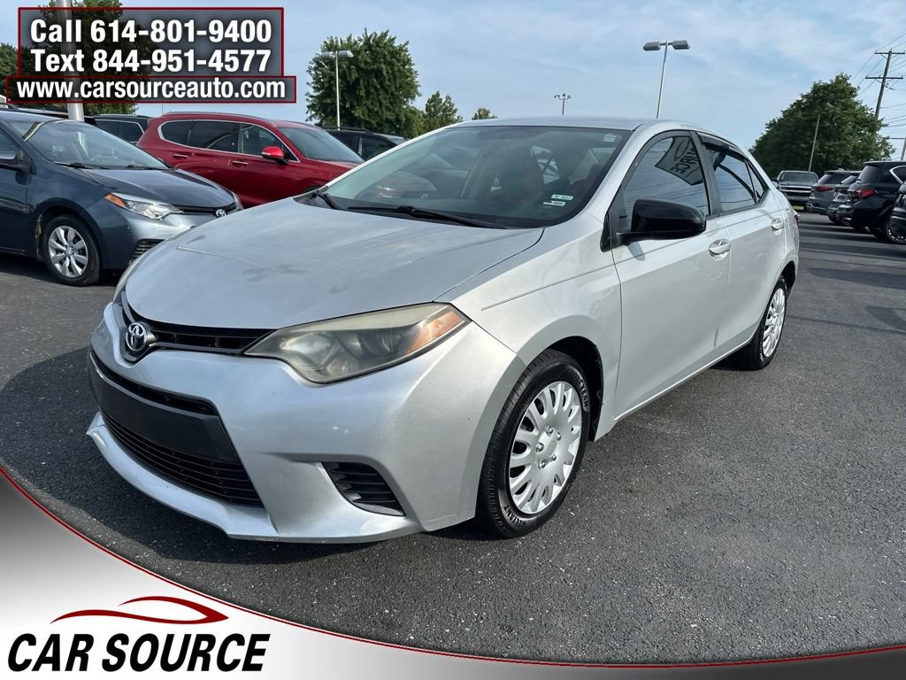 Used 2016 Toyota Corolla LE FWD image 2