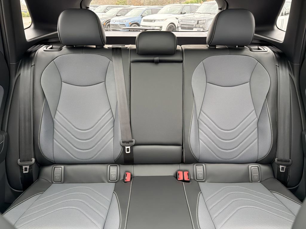 New 2026 Volkswagen Tiguan SE R-Line image 31