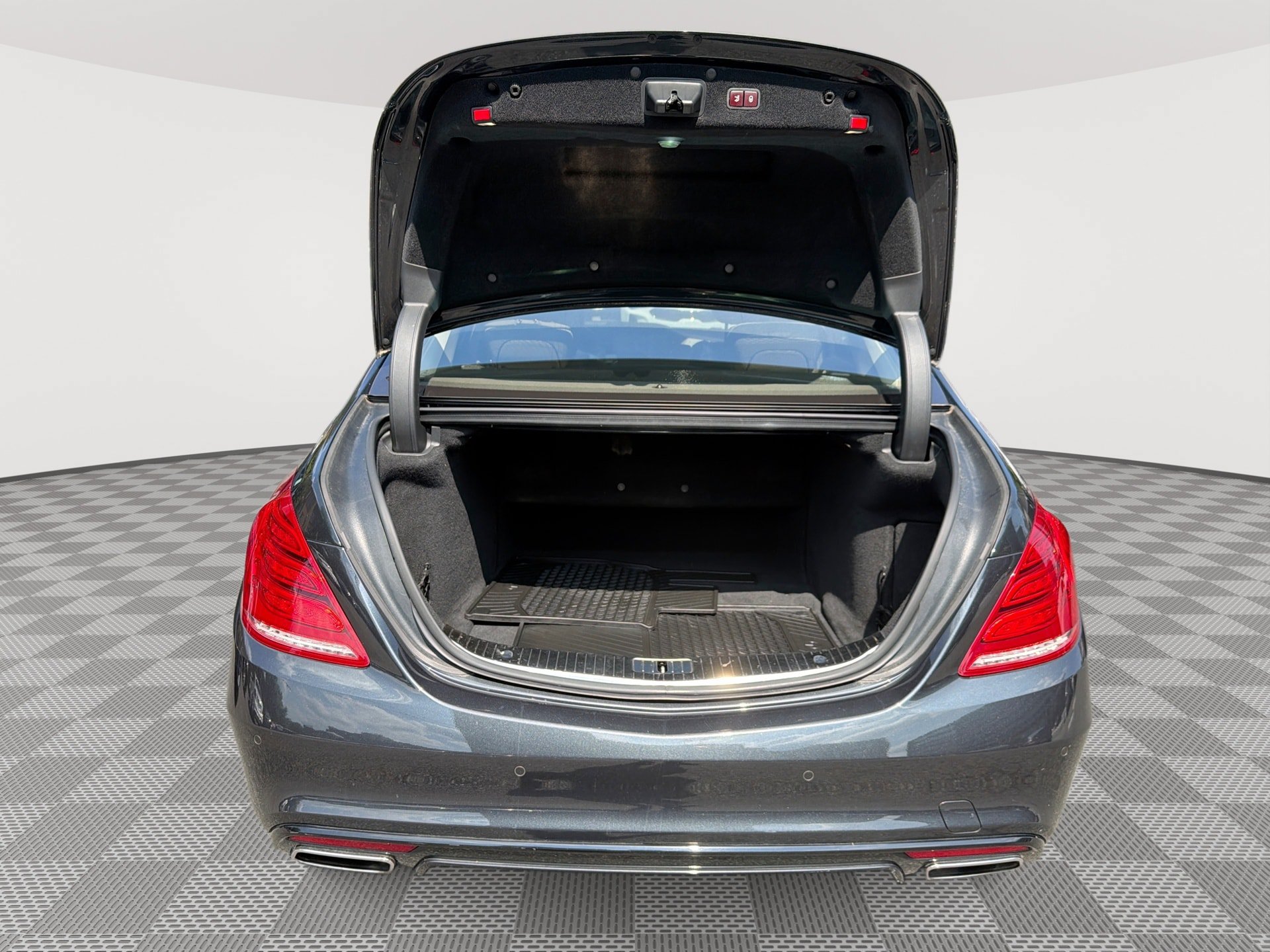 Used 2015 Mercedes-Benz S 550 4MATIC Sedan image 21