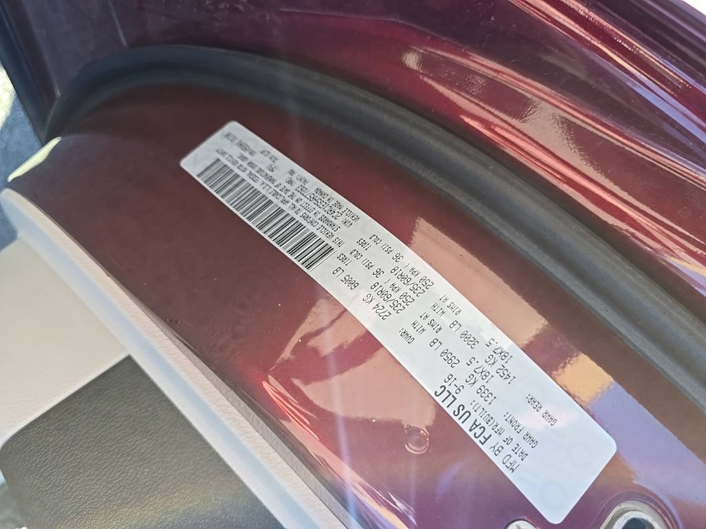 Used 2017 Chrysler Pacifica Touring-L Plus w/ Tire & Wheel Group FWD image 14