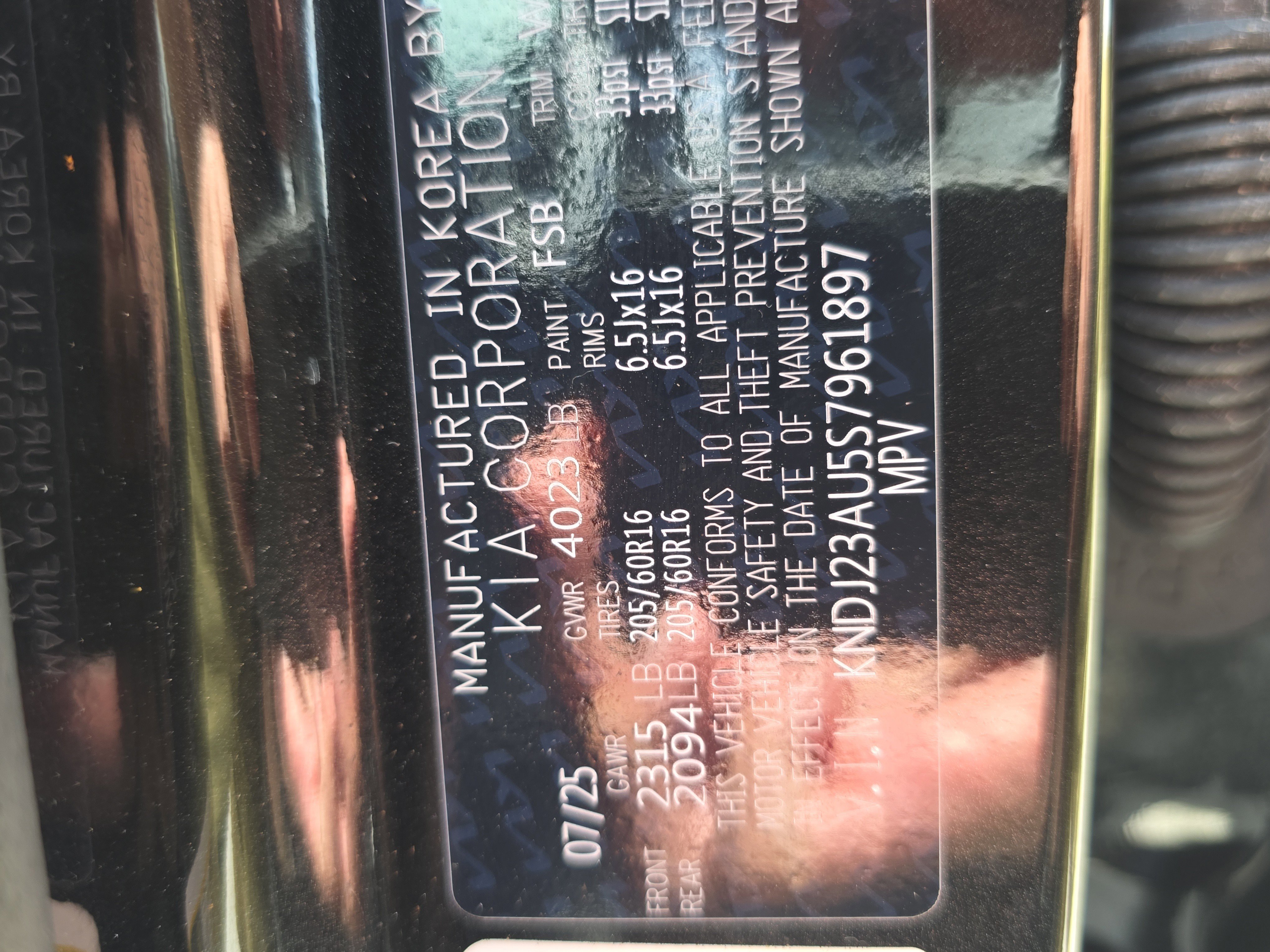 Used 2025 Kia Soul LX FWD image 32