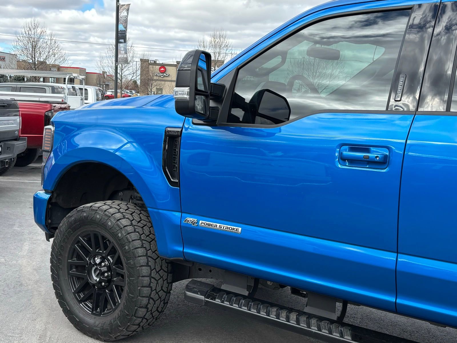 Used 2021 Ford F350 Lariat image 3