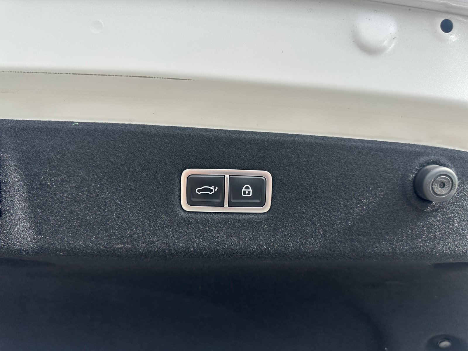 Used 2023 Hyundai Ioniq 6 SEL RWD image 28