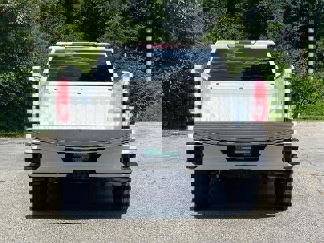 Used 2024 GMC Sierra 1500 Pro w/ Graphite Edition image 5