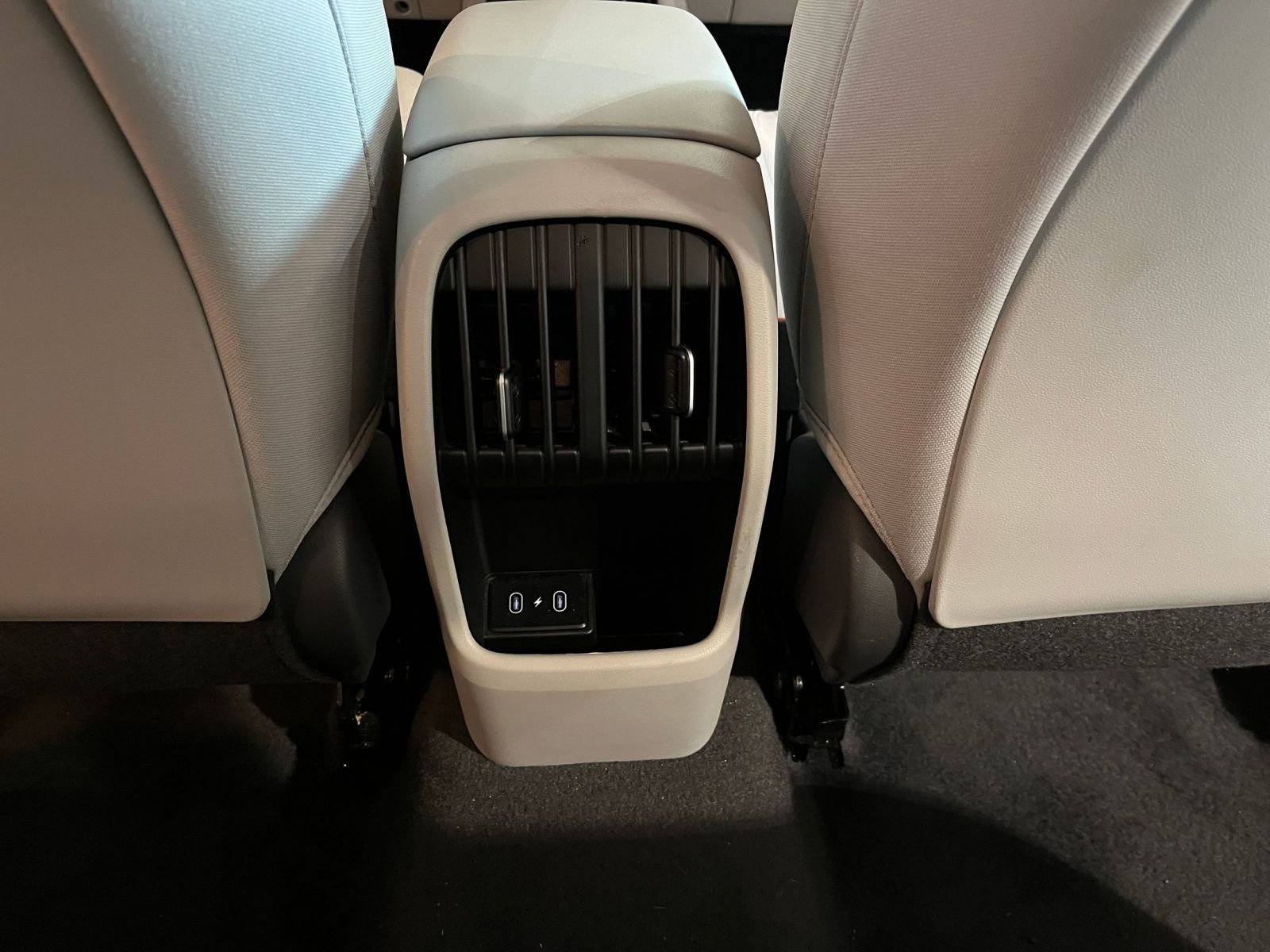 Used 2025 Hyundai Kona SEL FWD image 23