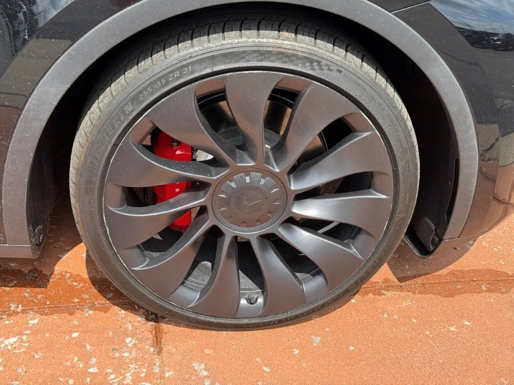 Used 2023 Tesla Model Y Long Range AWD/4WD image 7