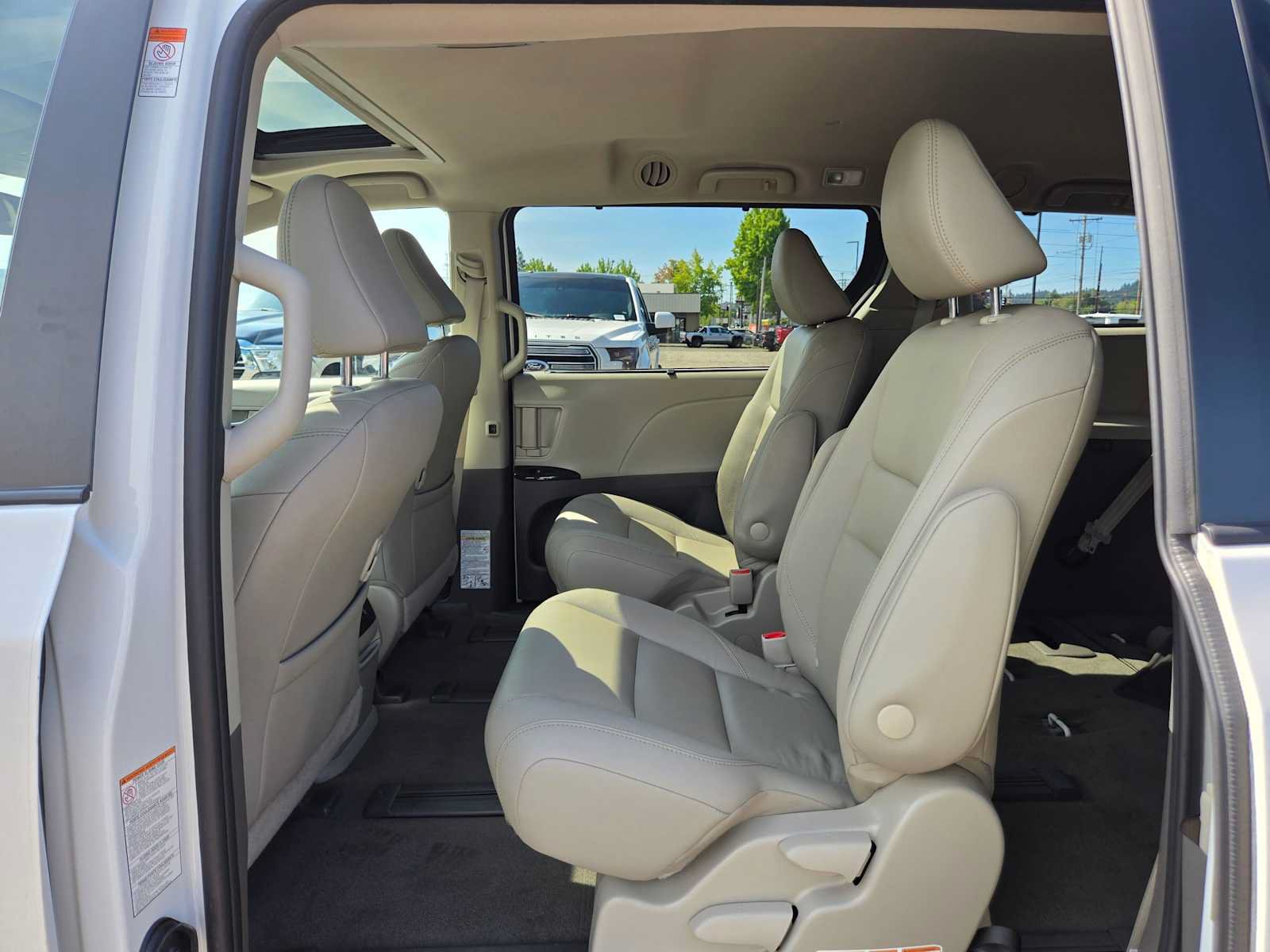 Certified 2020 Toyota Sienna XLE w/ XLE Navigation Package AWD/4WD image 20