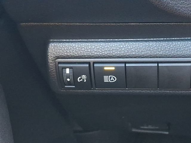 Certified 2025 Toyota Corolla LE FWD image 23