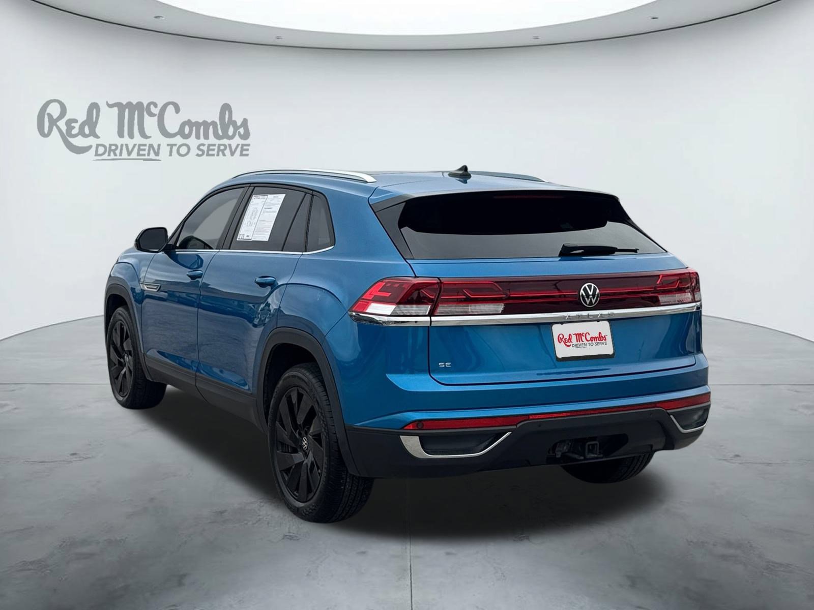 Used 2024 Volkswagen Atlas Cross Sport SE image 3