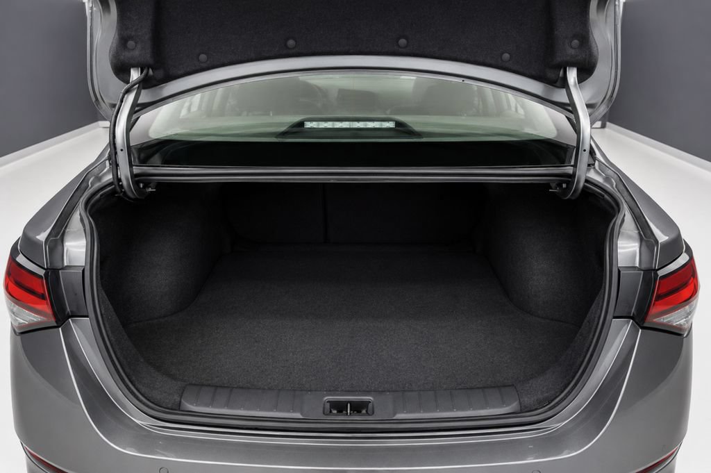 Certified 2023 Nissan Sentra S FWD image 29
