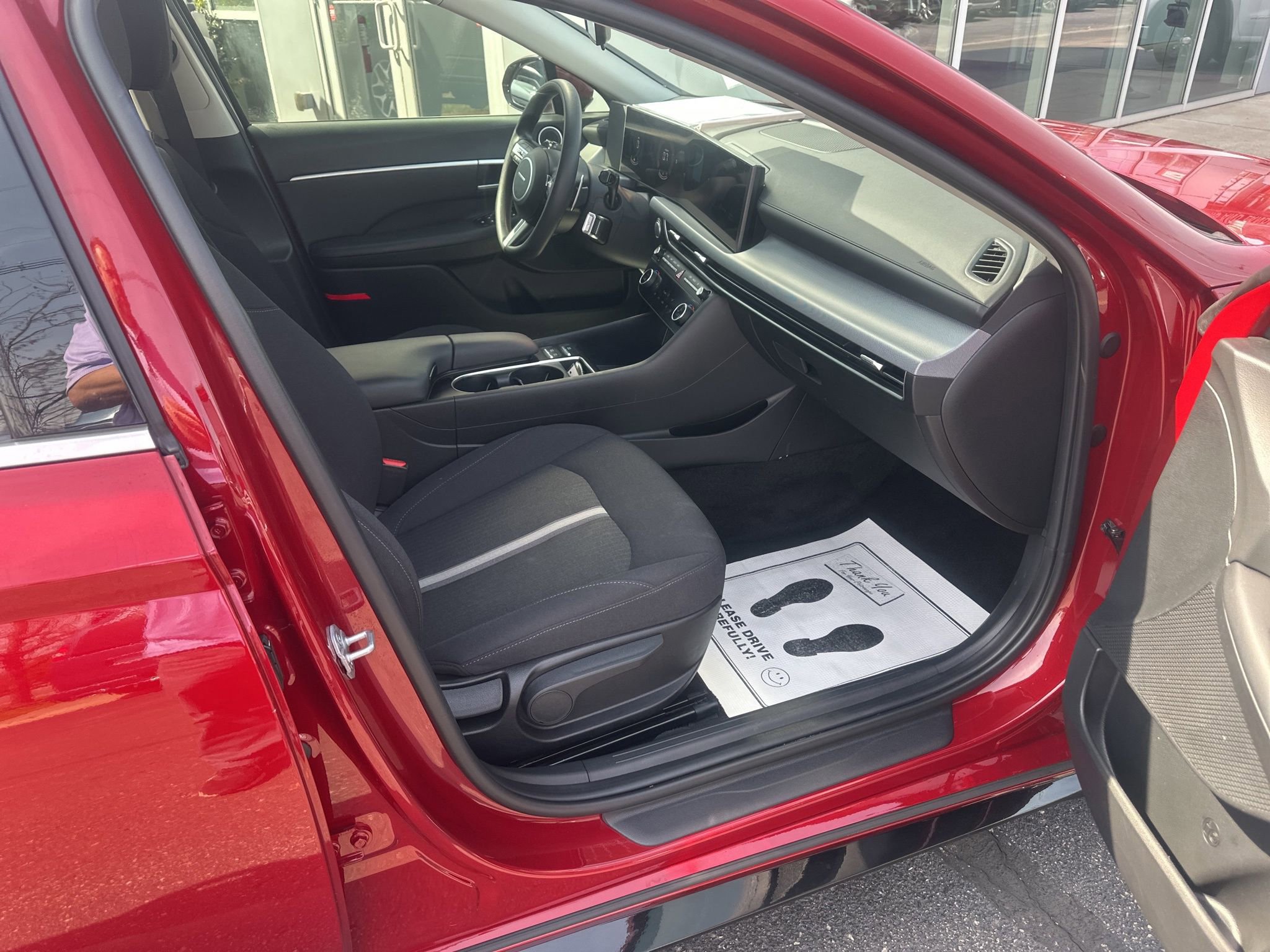 Used 2025 Hyundai Sonata SEL FWD image 9