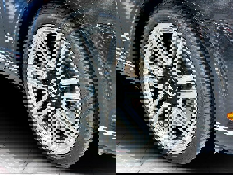 Used 2011 Bentley Continental GT image 16