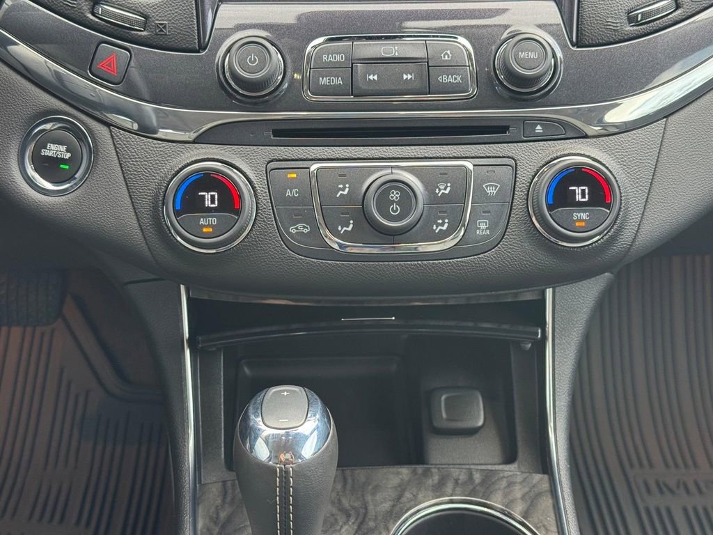 Used 2015 Chevrolet Impala LT FWD image 13