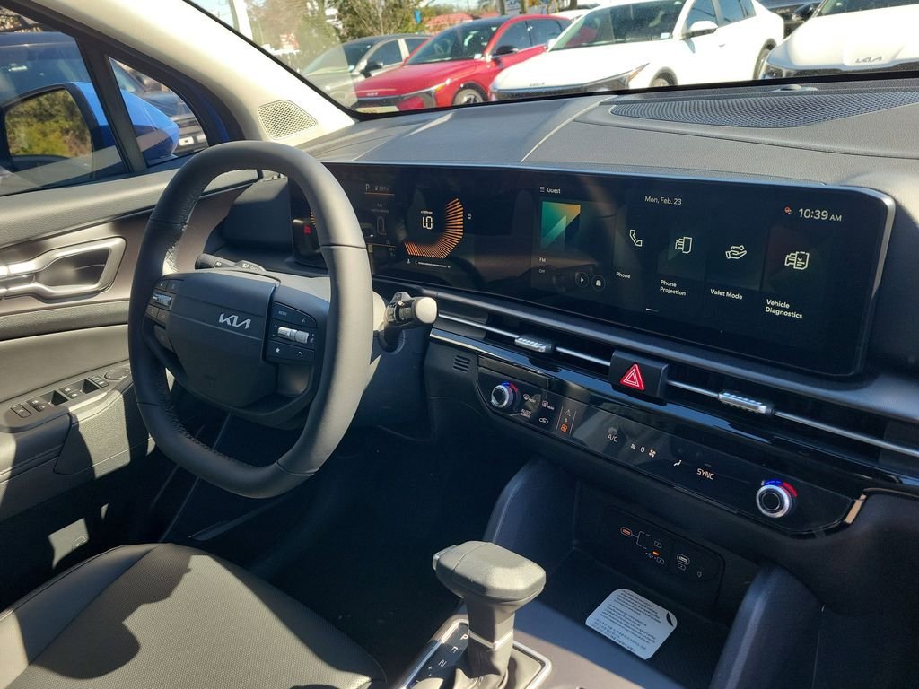 New 2026 Kia Sportage EX FWD image 8