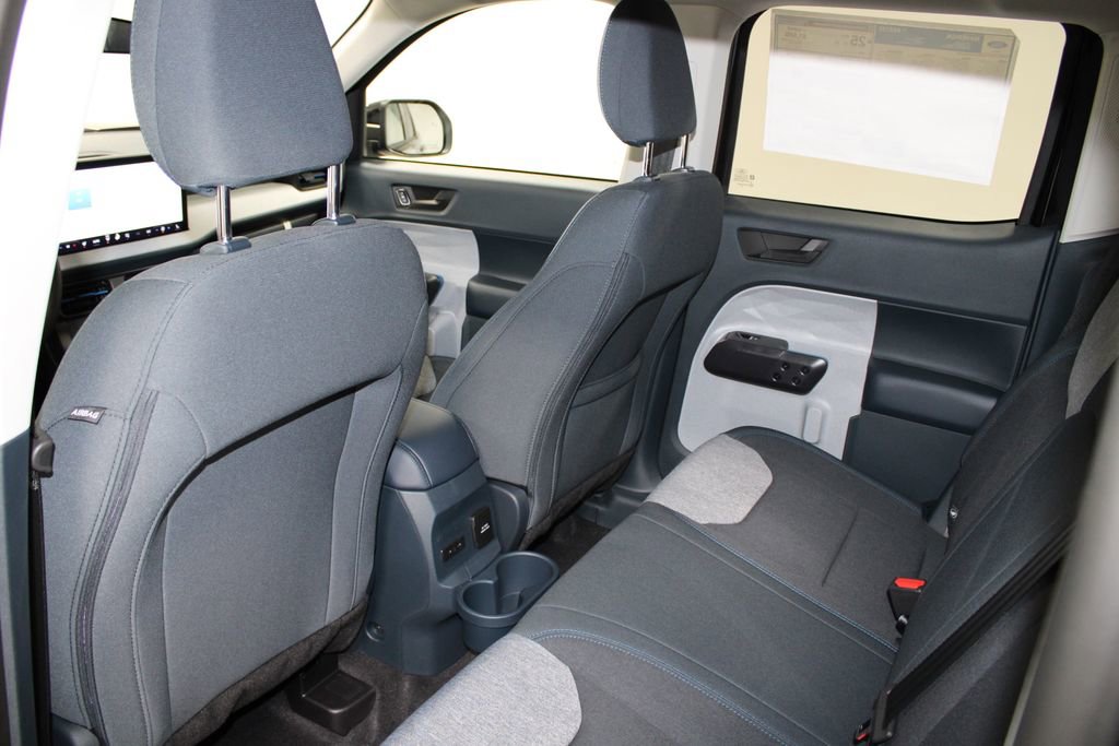 New 2026 Ford Maverick XLT image 25