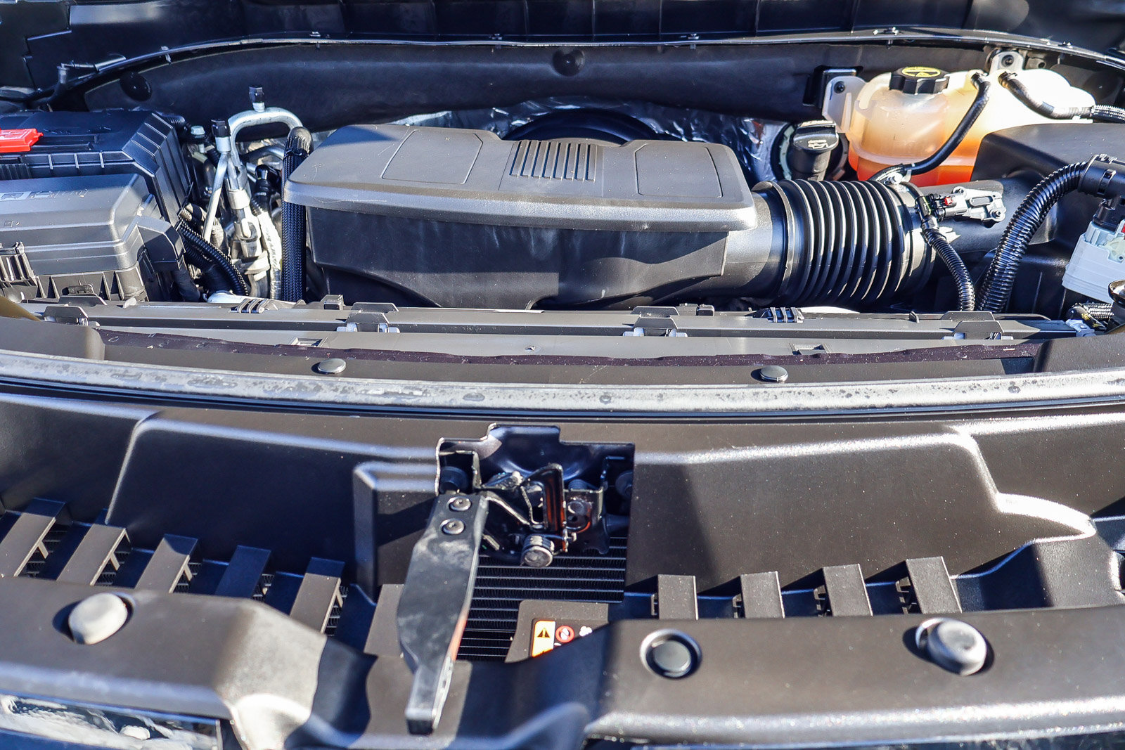 Used 2024 Chevrolet Suburban LT image 25