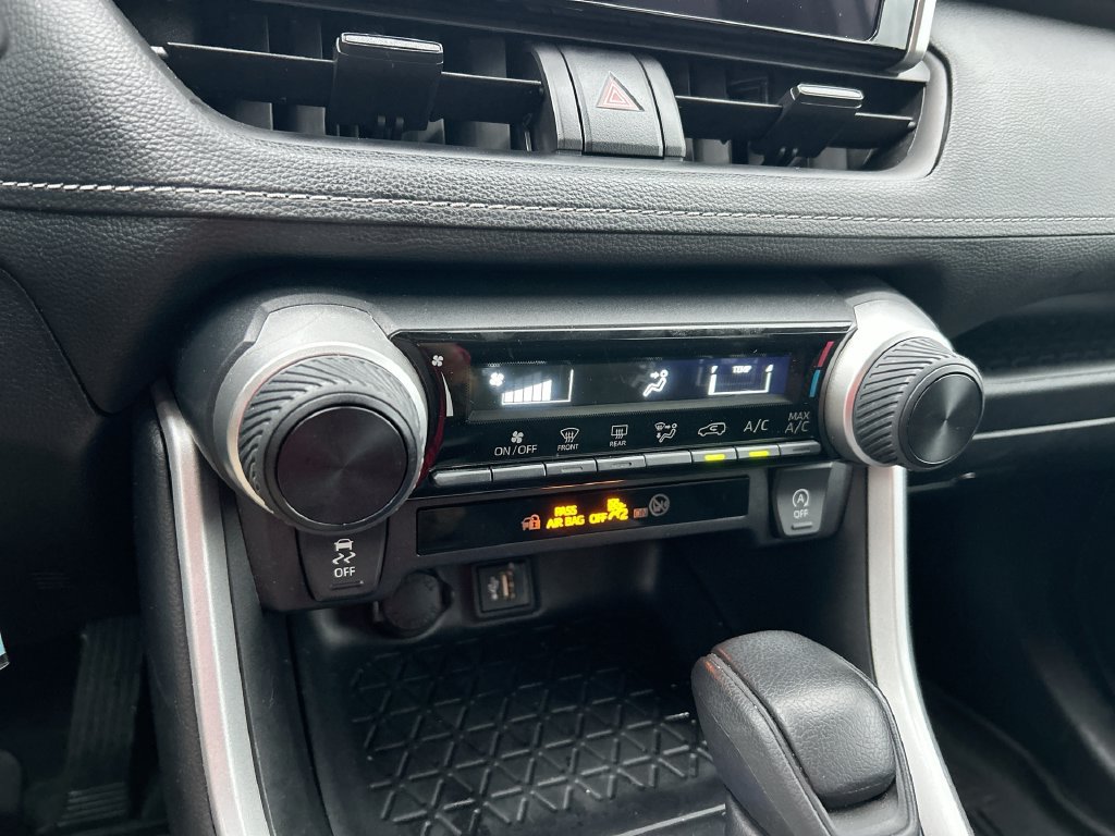 Certified 2024 Toyota RAV4 LE FWD image 24