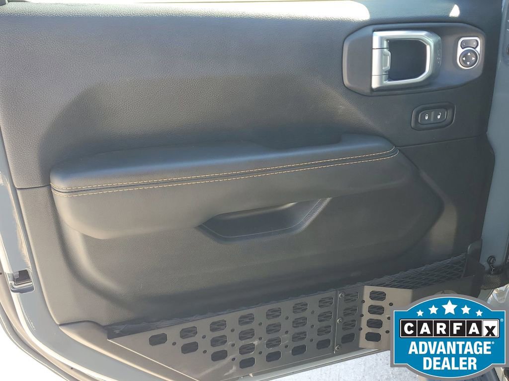 Used 2024 Jeep Wrangler Sahara image 43