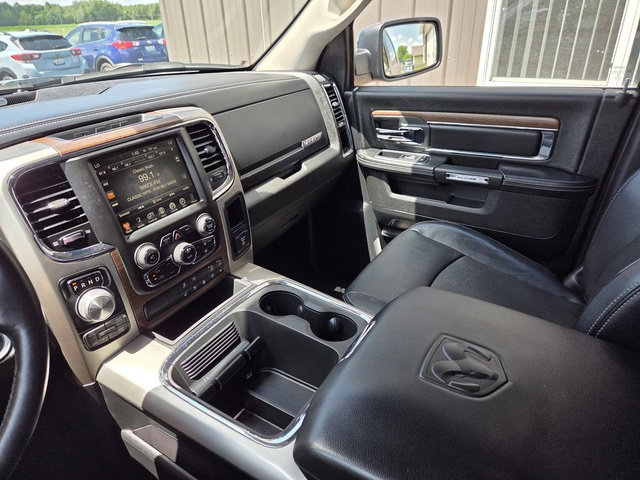 Used 2017 RAM 1500 Laramie w/ Convenience Group AWD/4WD image 24