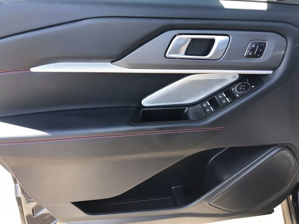 Used 2025 Ford Explorer ST w/ Sun And Sound Package image 13