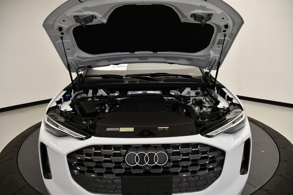 Used 2025 Audi Q5 Premium Plus w/ Premium Plus image 12