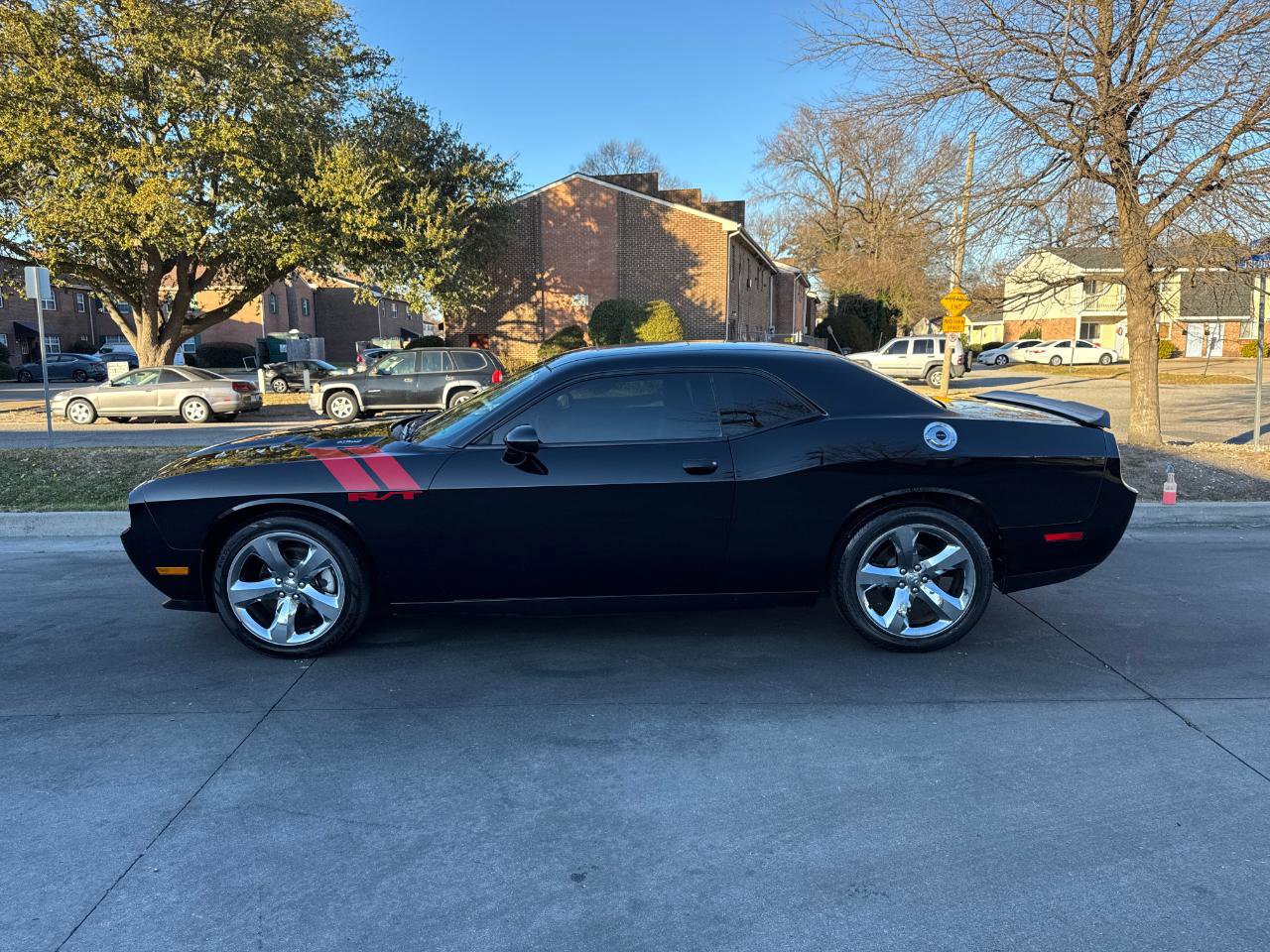 Used 2014 Dodge Challenger R/T Plus RWD image 7