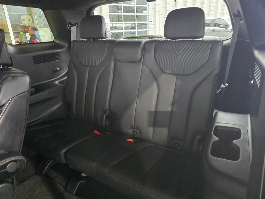 Used 2024 Hyundai Palisade Calligraphy image 12