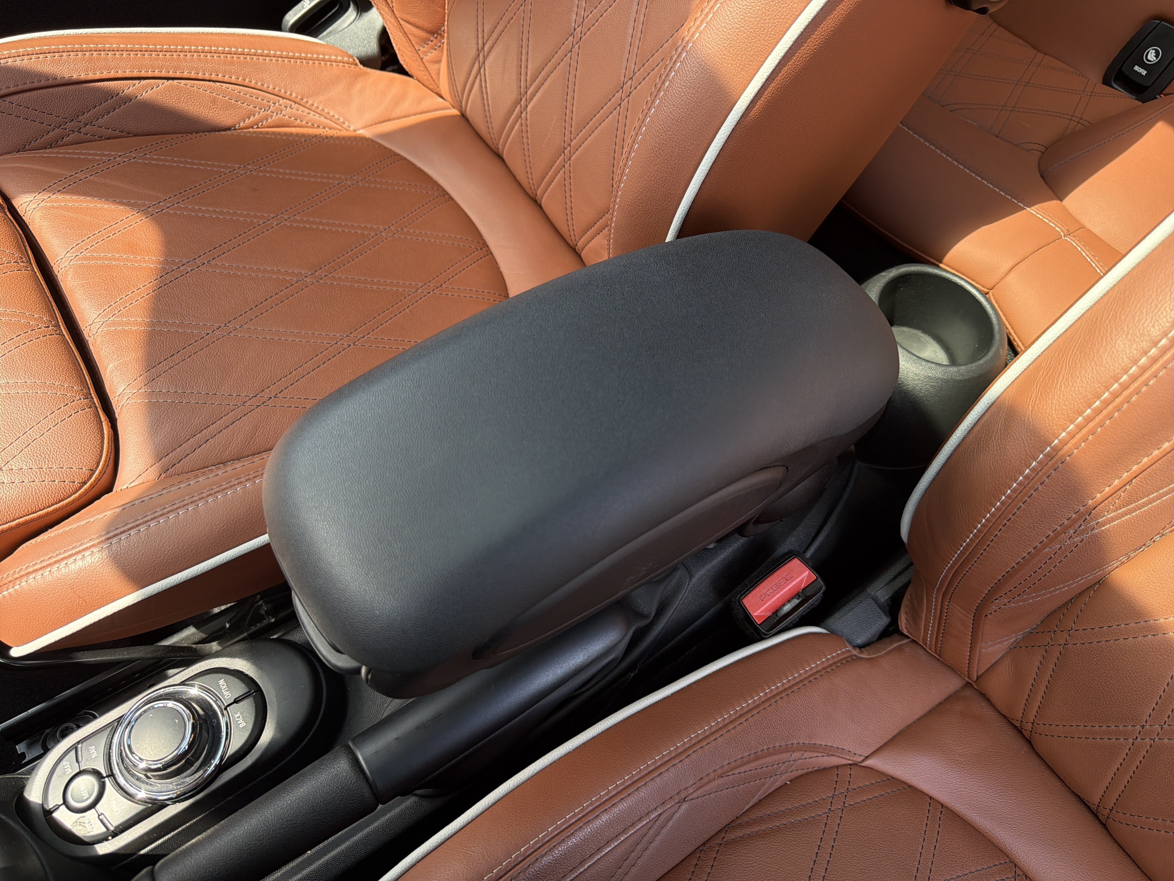 Certified 2024 MINI Cooper S w/ Signature Upholstery Package FWD image 41