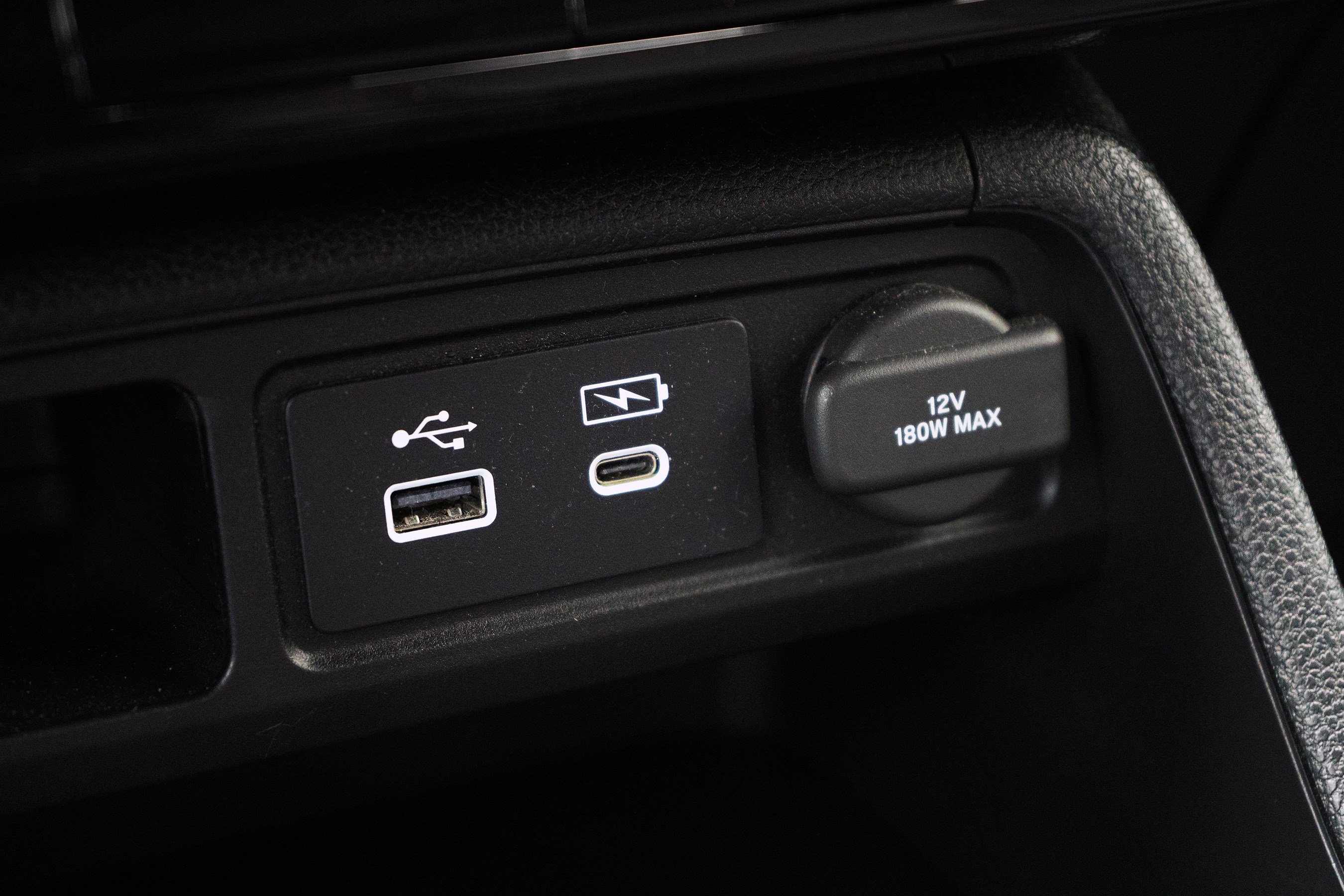 Used 2025 Honda Pilot Black Edition image 34