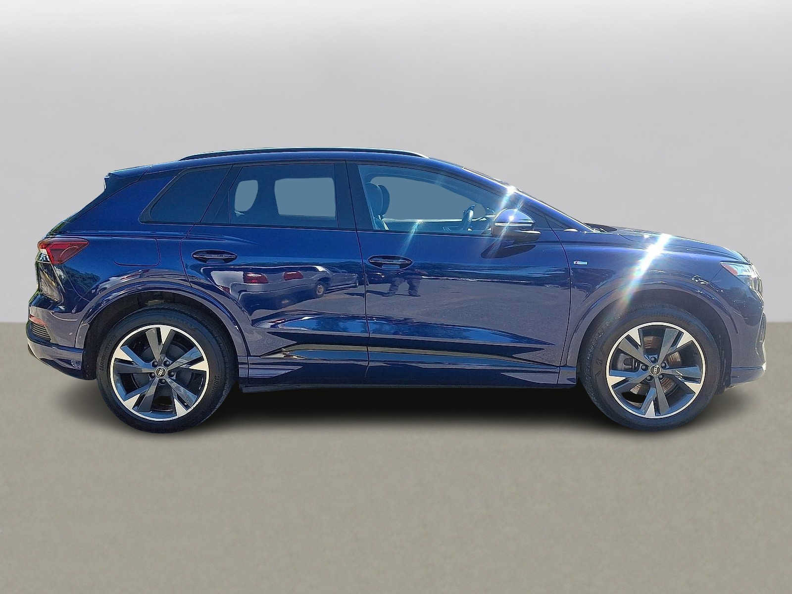 Certified 2023 Audi Q4 e-tron Premium w/ Convenience Package AWD/4WD image 32