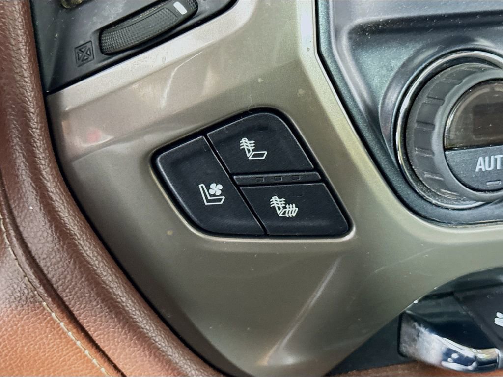 Used 2016 Chevrolet Silverado 3500 High Country w/ High Country Premium Package image 12