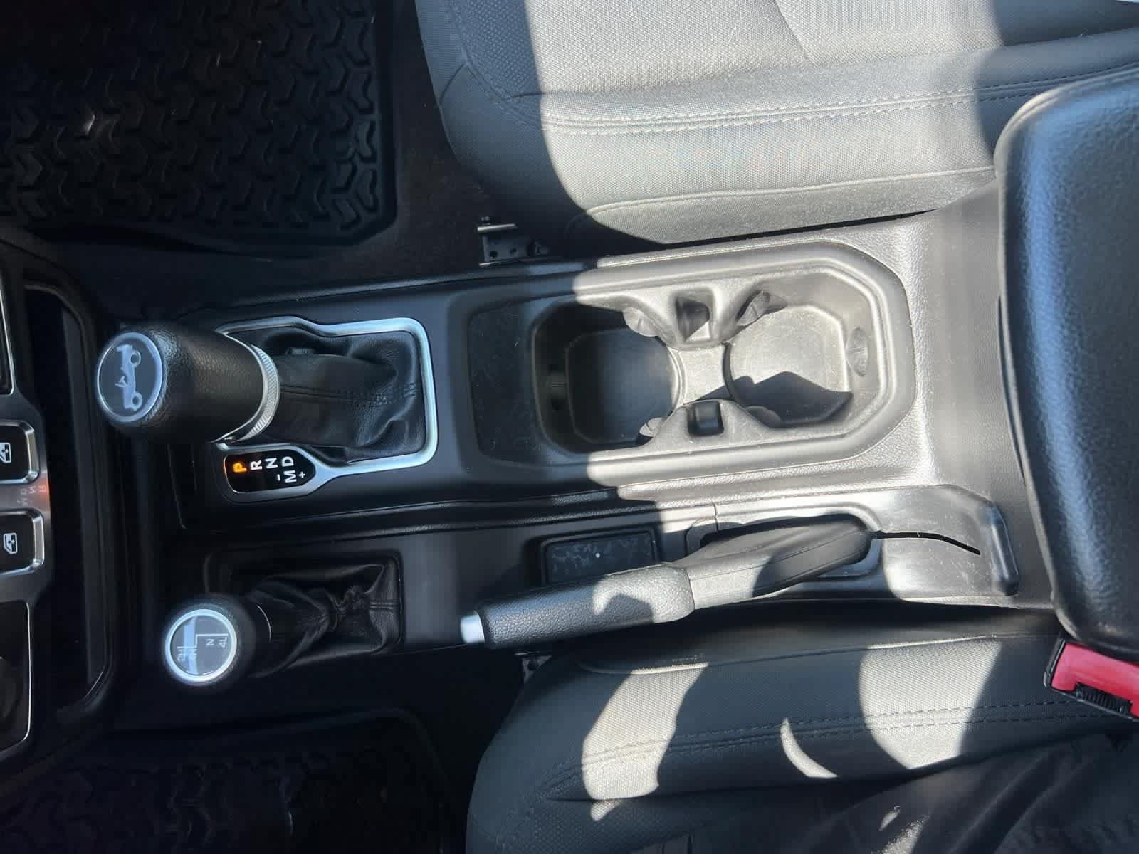 Used 2019 Jeep Wrangler Sport AWD/4WD image 21