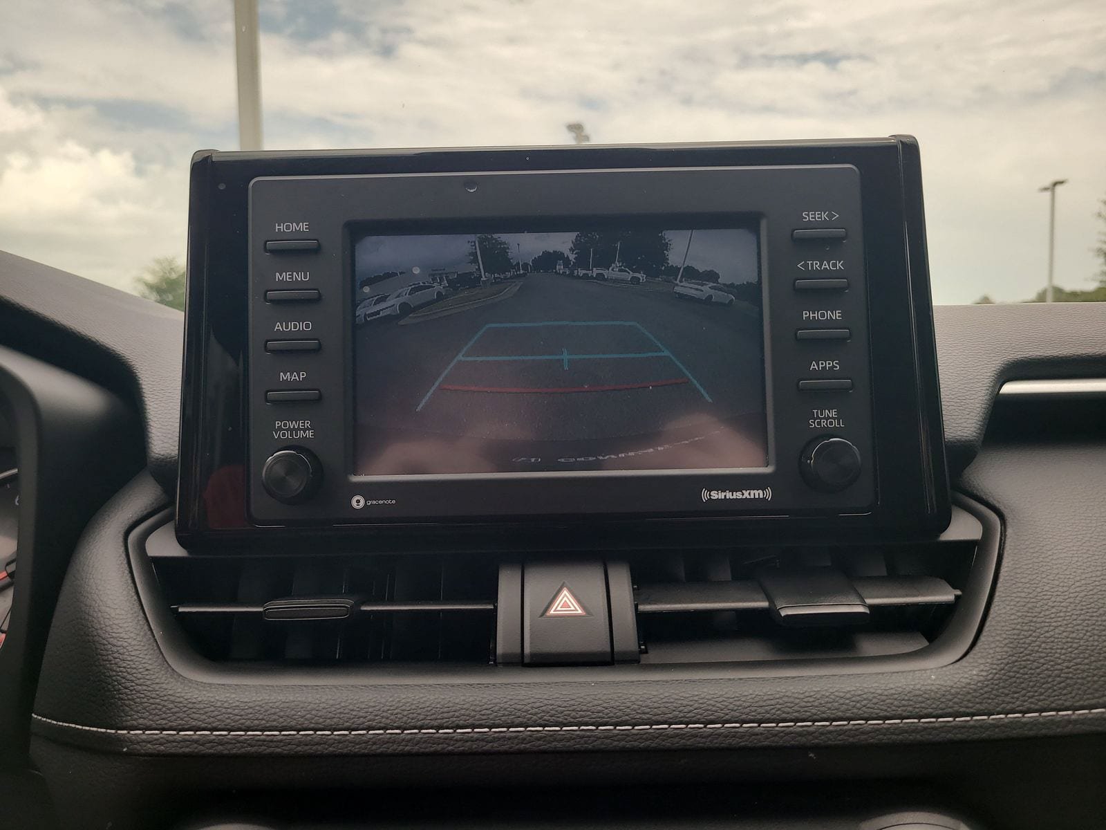 Used 2022 Toyota RAV4 LE AWD/4WD image 20