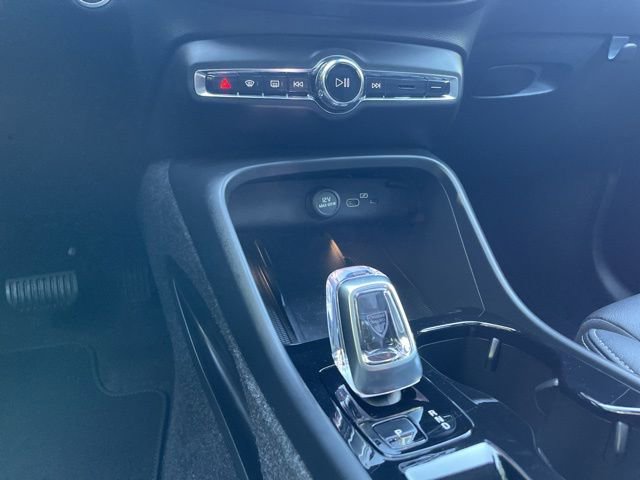 Certified 2026 Volvo XC40 B5 Plus w/ Protection Package Premier image 23