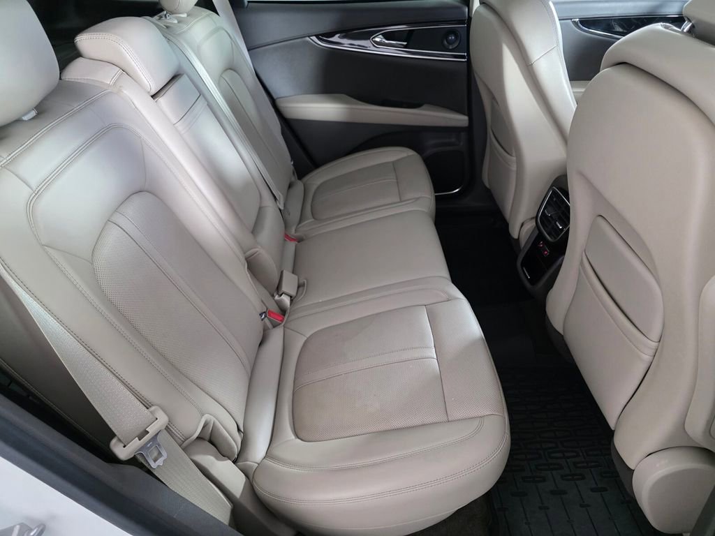 Used 2021 Lincoln Nautilus Reserve w/ Equipment Group 201A image 26