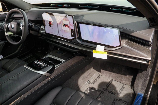 New 2027 BMW 740i xDrive AWD/4WD image 22