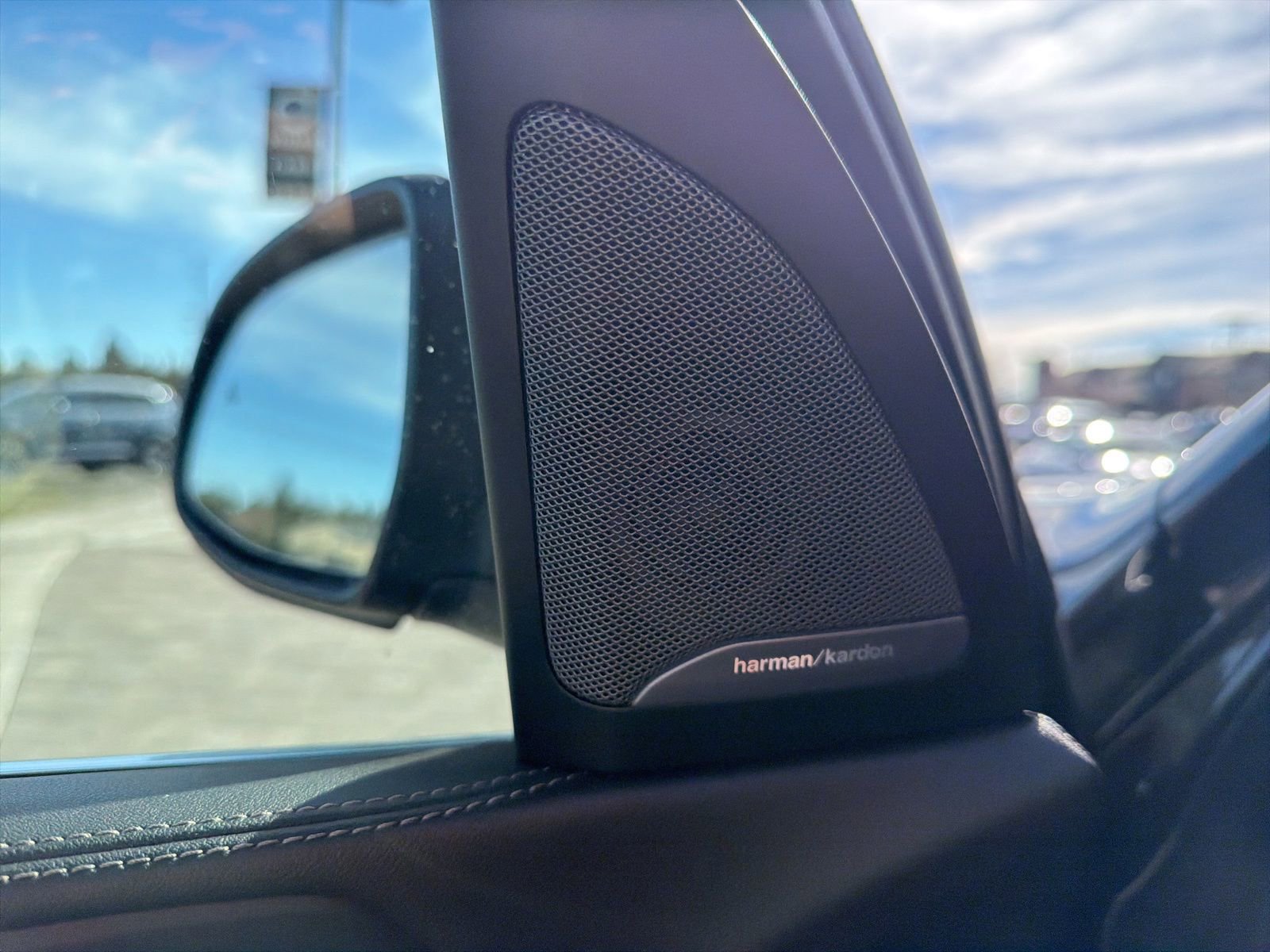 Used 2024 BMW X5 xDrive40i w/ Premium Package image 90